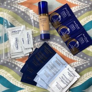 SeneGence Foundation and sample pack